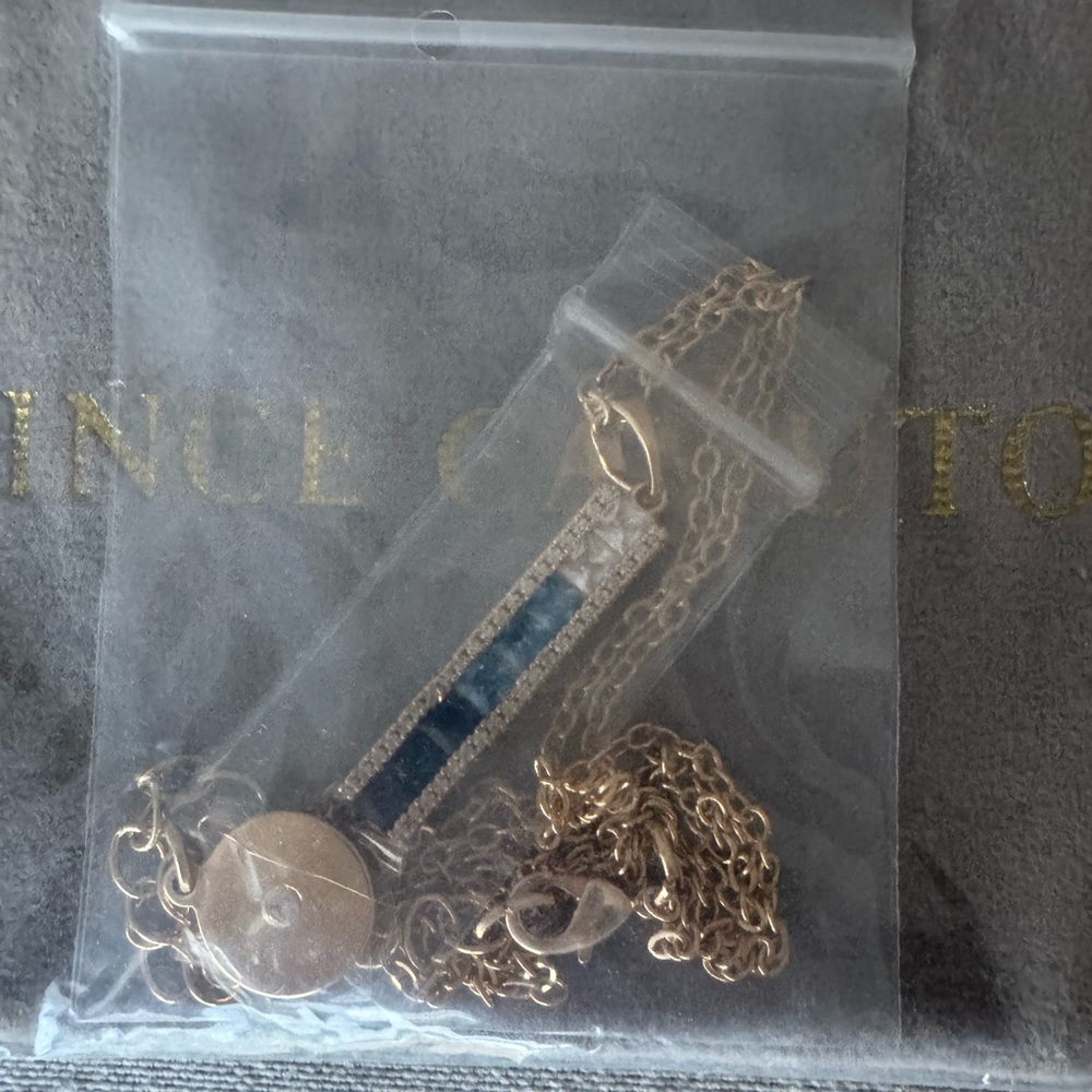 NWT VINCE CAMUTO Blue Ombré CZ Necklace - Picture 6 of 7